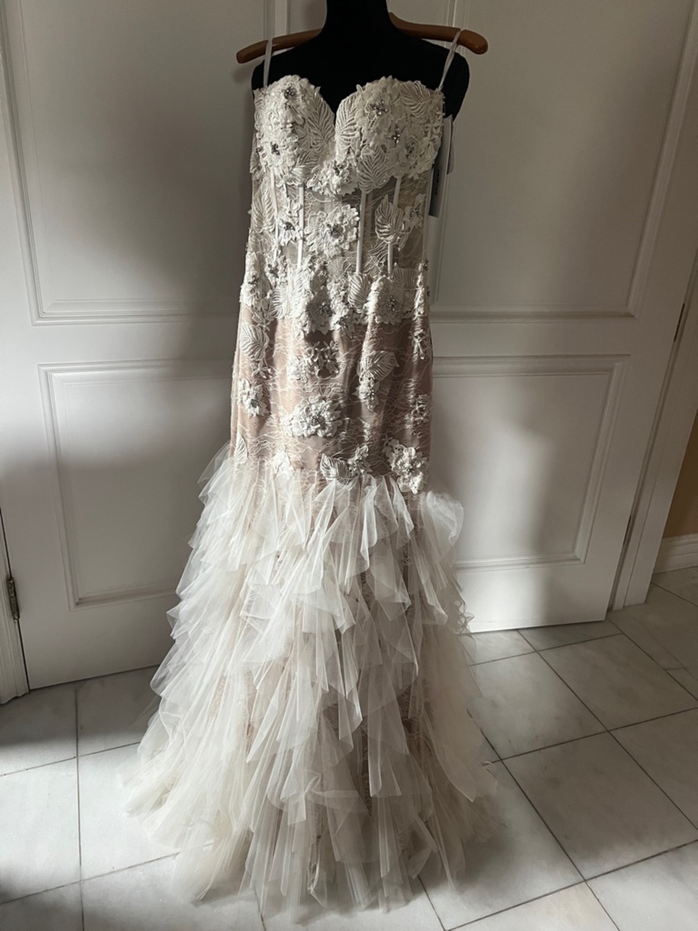 Jovani White and Cream Lace, wedding gown, Elegant evening Dress.